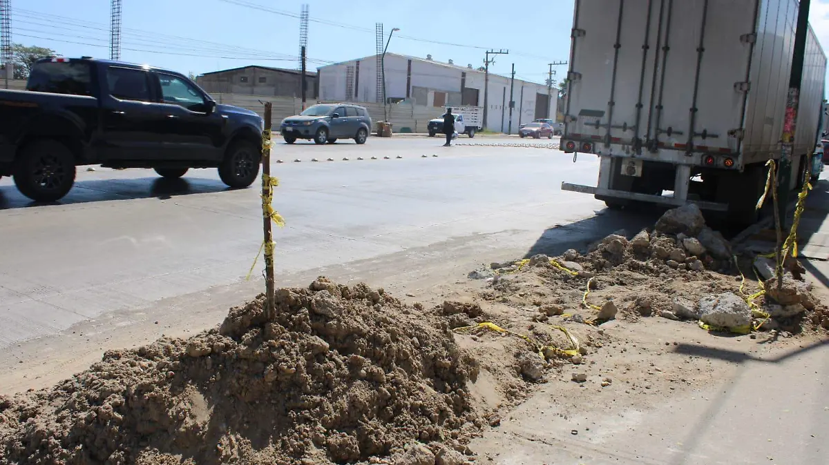 Fuga de agua genera desperdicio del vital líquido en la zona norte de Tampico Teresa Macías (1)